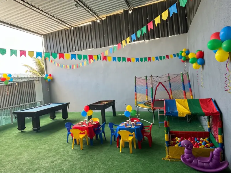 Espaço kids decorado para festa infantil